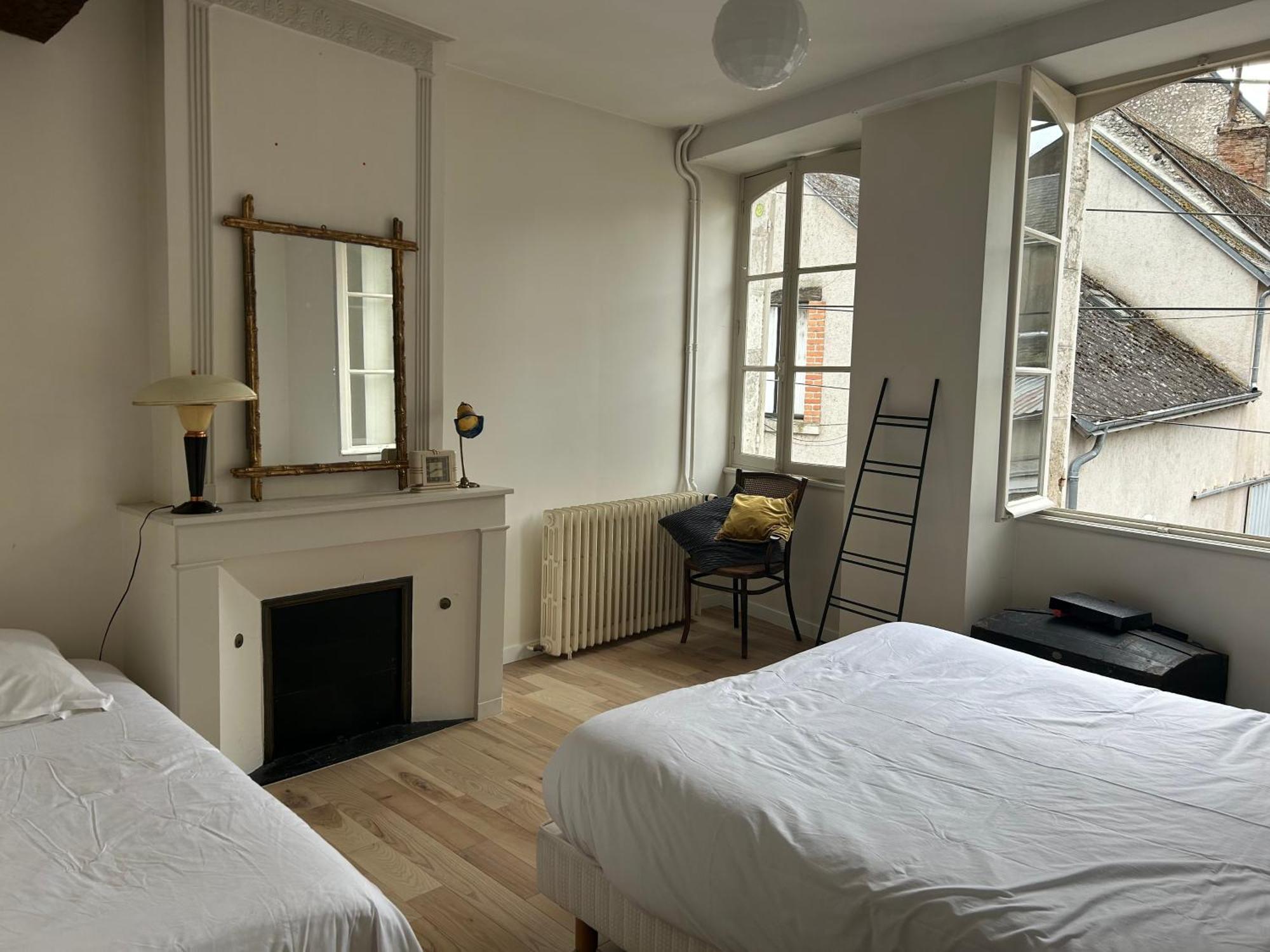 Maison De Centre Boite A Clefs Velos Dans La Maison * Beaugency
